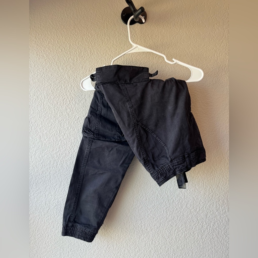 Zara men’s joggers. Size small.